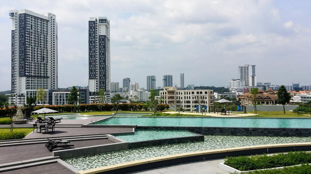 Hyve Soho Suites 사이버자야 외부 사진